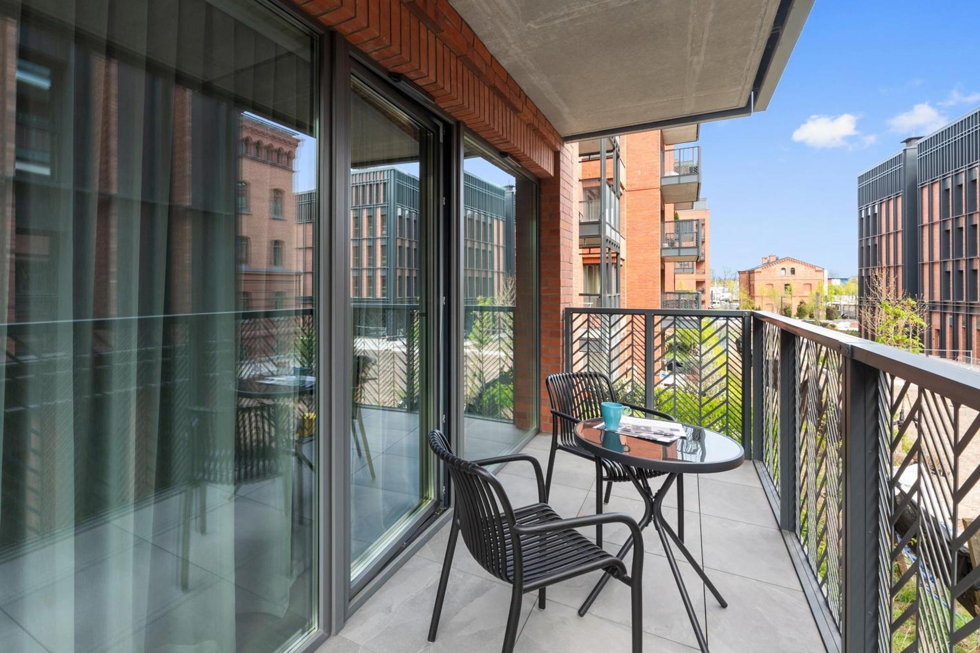 Scala City Center Apartments With Parking By Lion Apartments غدانسك المظهر الخارجي الصورة