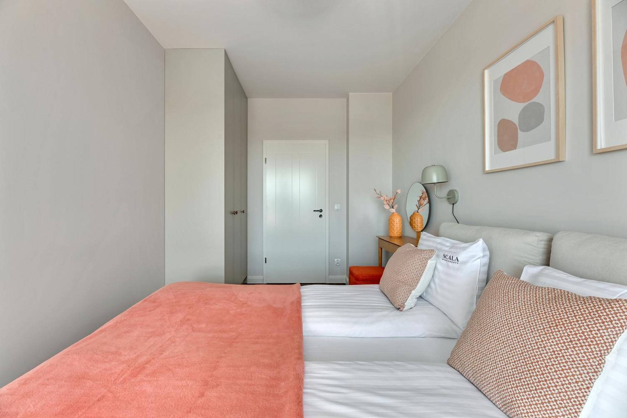 Scala City Center Apartments With Parking By Lion Apartments غدانسك المظهر الخارجي الصورة