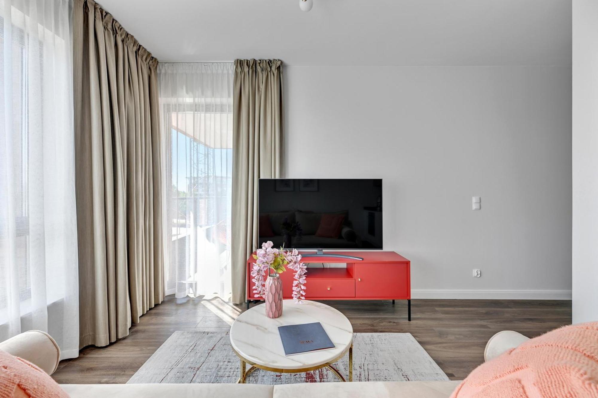 Scala City Center Apartments With Parking By Lion Apartments غدانسك المظهر الخارجي الصورة