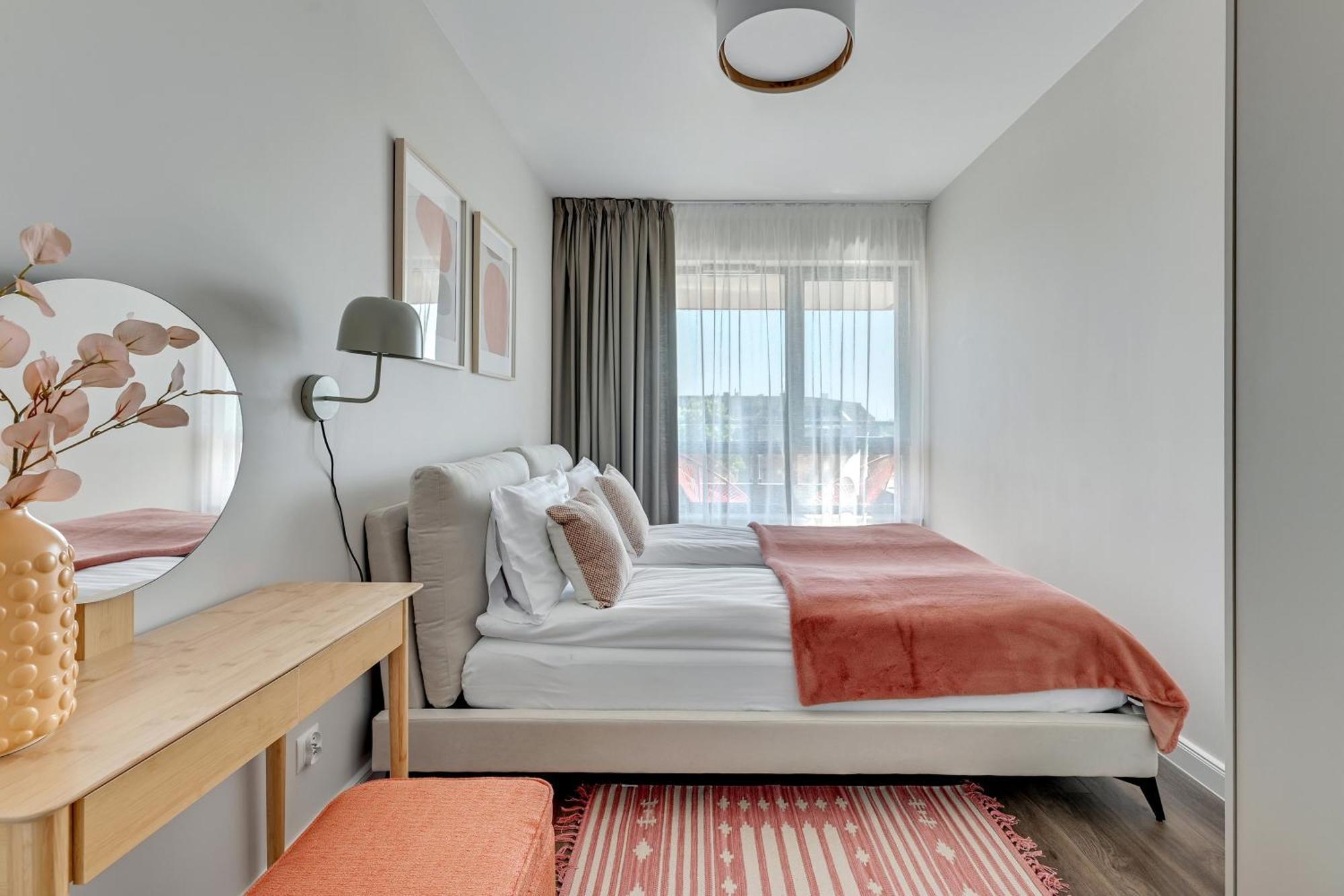 Scala City Center Apartments With Parking By Lion Apartments غدانسك المظهر الخارجي الصورة