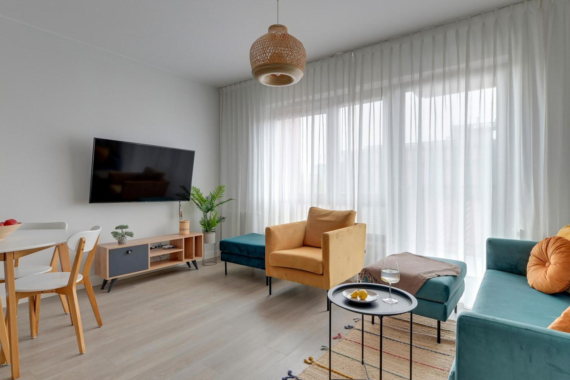 Scala City Center Apartments With Parking By Lion Apartments غدانسك المظهر الخارجي الصورة